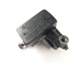 Suzuki GSF 1200 Bandit GV75A [1998] - Brake pump handbrake pump