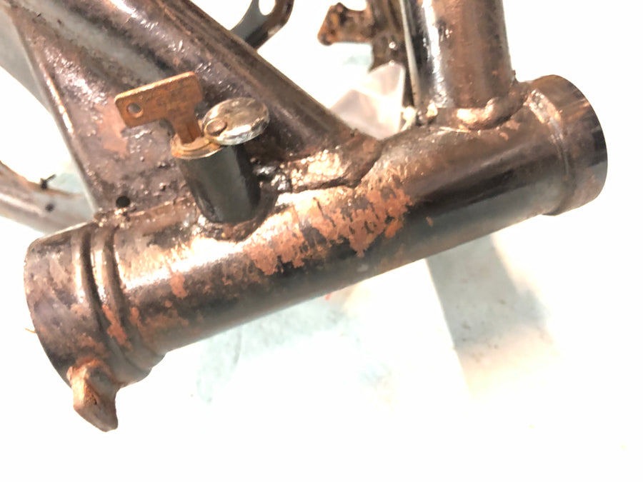 Suzuki Intruder VL 1500 AL [2000] - Frame with papers