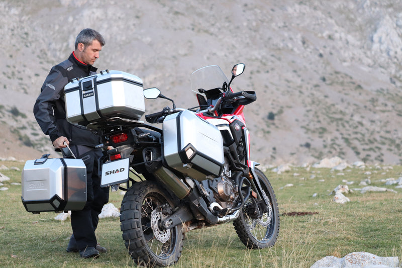 Ducati Desert X 937 [SHAD] - TR48 Terra Topcase 10kg 48L
