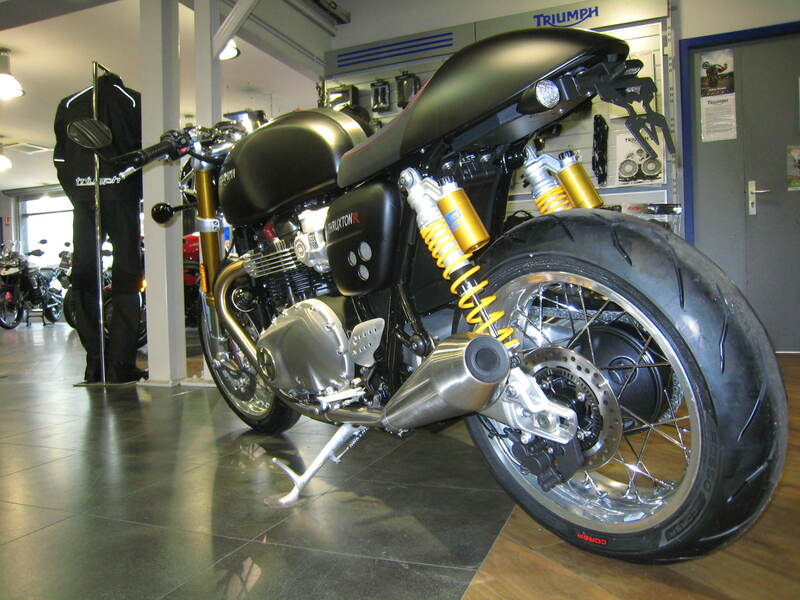 Triumph Thruxton 1200 [ACCESS DESIGN] - license plate holder wheel arch black Triumph Thruxton 1200