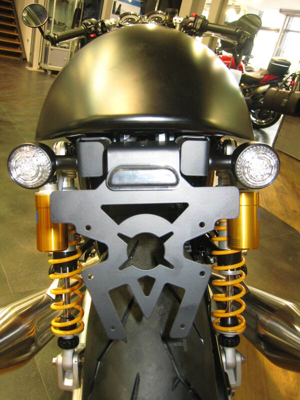 Triumph Thruxton 1200 [ACCESS DESIGN] - license plate holder wheel arch black Triumph Thruxton 1200