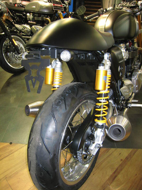 Triumph Thruxton 1200 [ACCESS DESIGN] - license plate holder wheel arch black Triumph Thruxton 1200