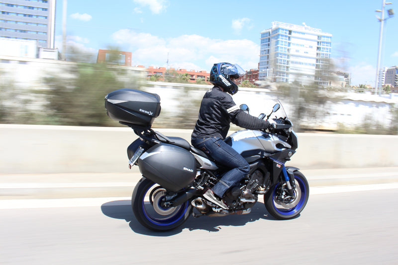 Yamaha X-Max 300 Tech Max + [SHAD] - SH58X Top Case - Carbon cover incl.