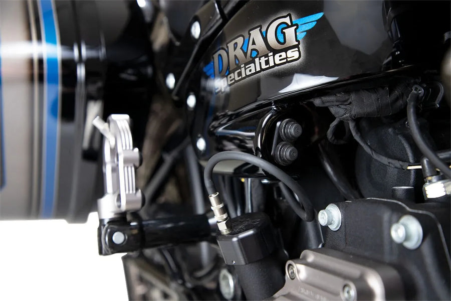 Harley-Davidson FLHCS 1923 Softail Heritage Classic Solo 117 [2026] - Vented Dipstick - Finish: Black - Image 9