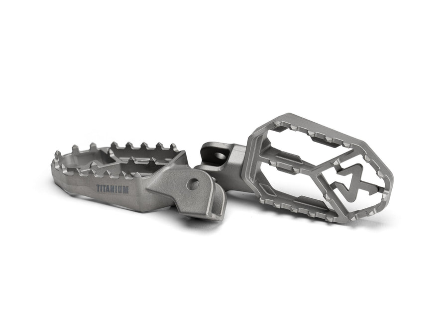 BMW R 1300 GS ADVENTURE [2024-2025] - Adventure footrest set (titanium)
