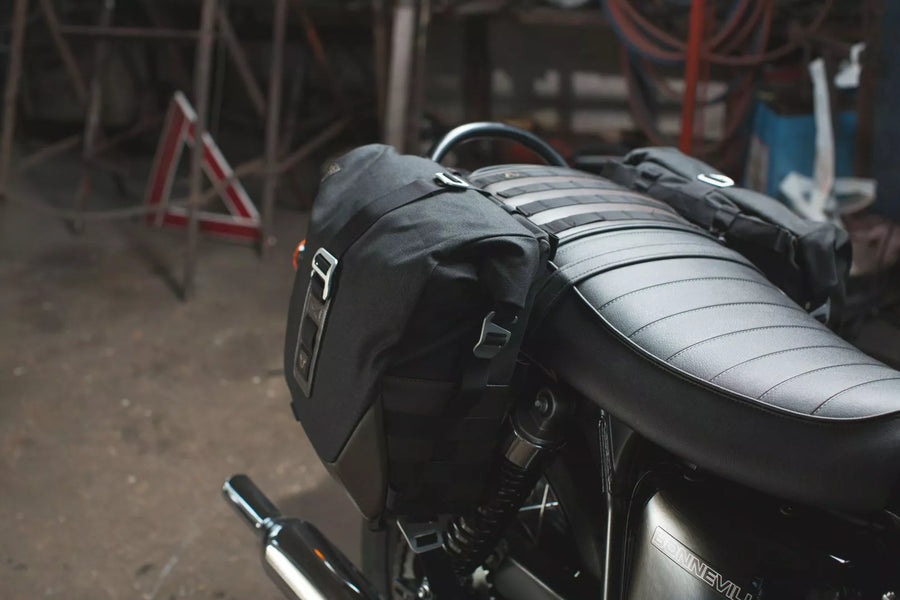 Moto Guzzi V7 Special [SW-Motech]-Legend side pocket system LC