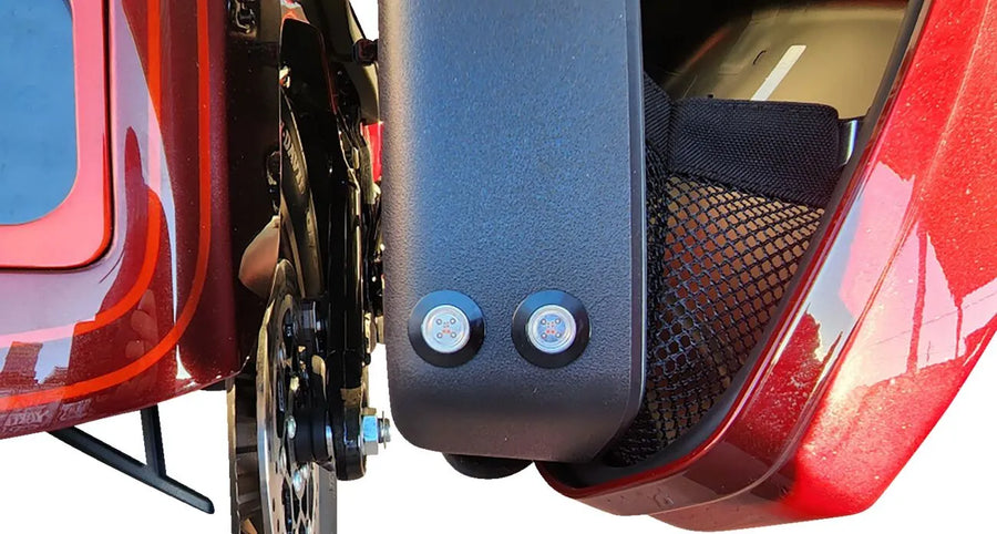 harley davidson fxdrs 114 [PAUL YAFFE BAGGER NATION] – Bag Bolts Taillight Kit with Lightning Bolts