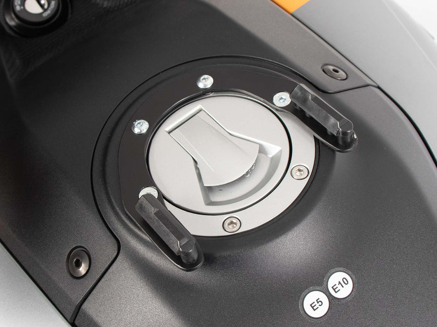 Moto Guzzi Stelvio [2024-2025] - Tanking Basic including counterpart tank sac