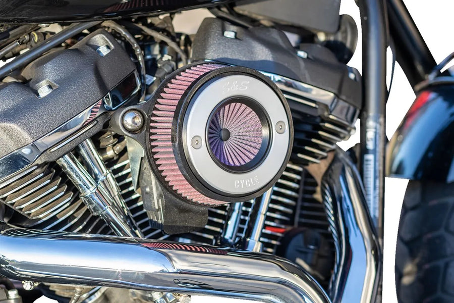 Harley-Davidson FLRT 1868 Freewheeler 114 [2022-2023] - Air Stinger Stealth Luftfiltersatz – Oberfläche: Schwarz, Verchromt – Bild 5