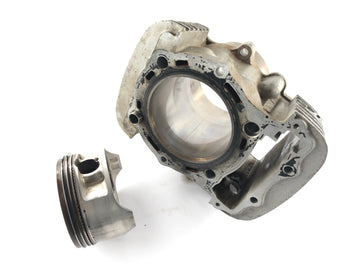 Kawasaki VN 1500 A VNAA [all years] - cylinder with piston at the rear - 0