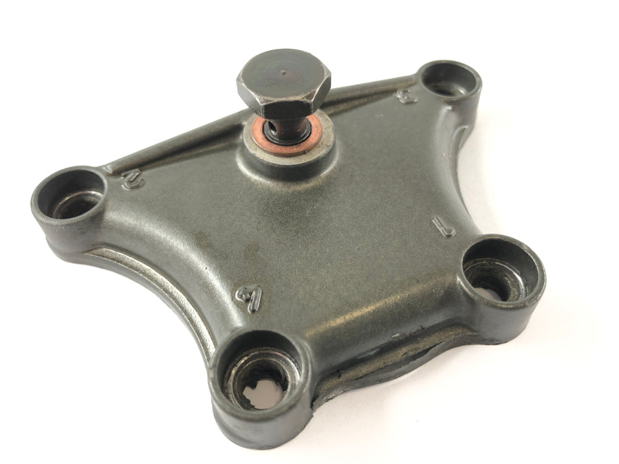 Ducati 888 Strada [1993] - Engine cover vertical cylinder oil supply