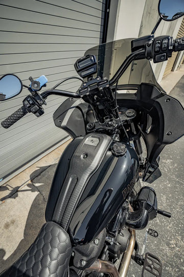 harley davidson fxlrst [SLYFOX] - carbon fiber dashboard - 0