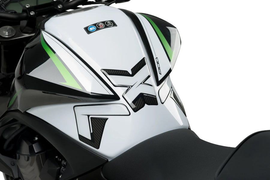 KAWASAKI Z 800 E [2016] – Specific tank protection – Carbon look