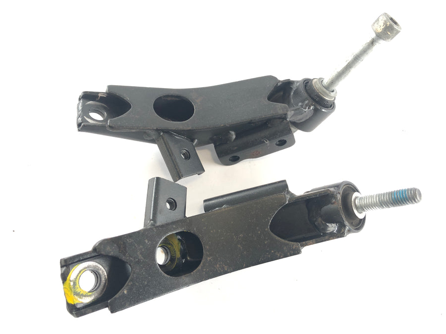 BMW K 1200 RS [2001] - Engine mount