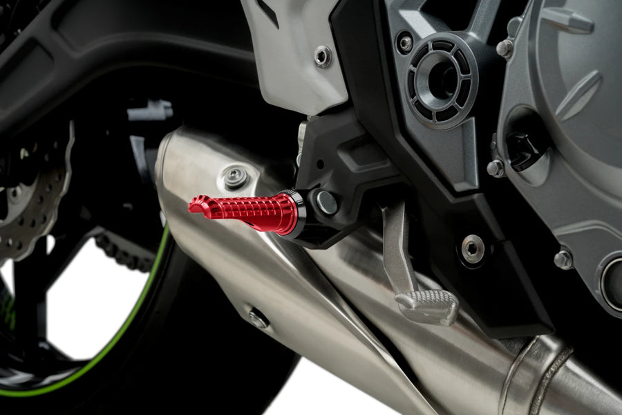 KTM RC 390 [2025] – R-Fighter footrests – titanium