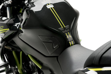 KAWASAKI Z 650 [2025] – Specific tank protection – Carbon look