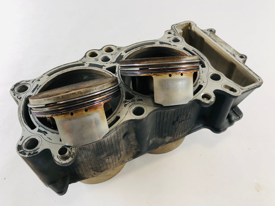 Yamaha XT 1200 Z Super Tenere DP01 [2012] - Cylinder with piston