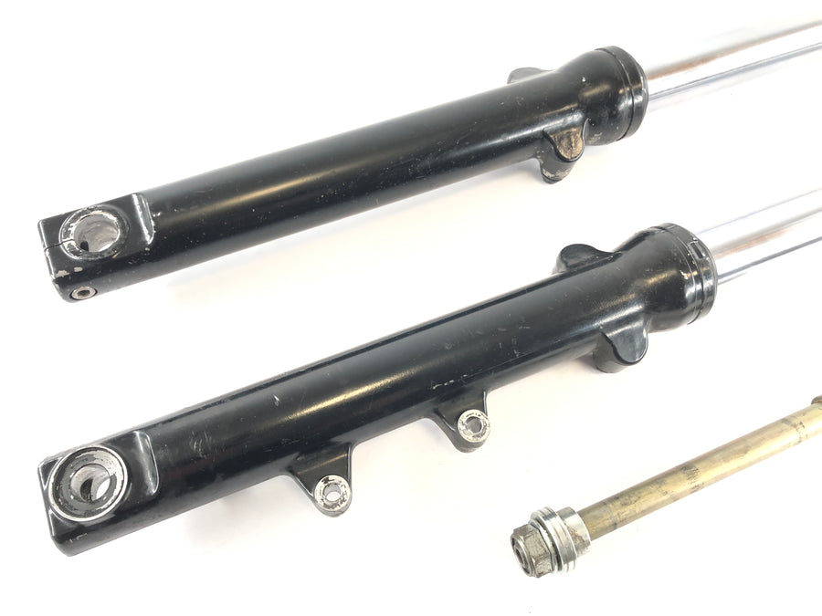 Triumph Thruxton 900 [2004] - Fork Telescopic fork with axle