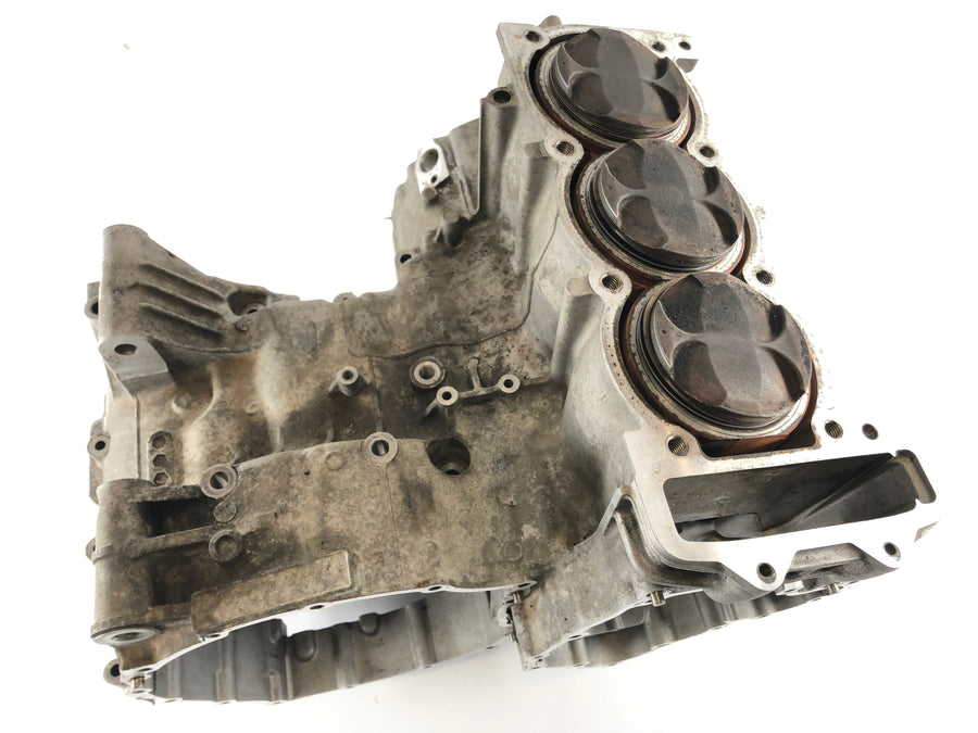 Triumph Daytona 955i T595 [2001] - Engine housing with cylinder and liners