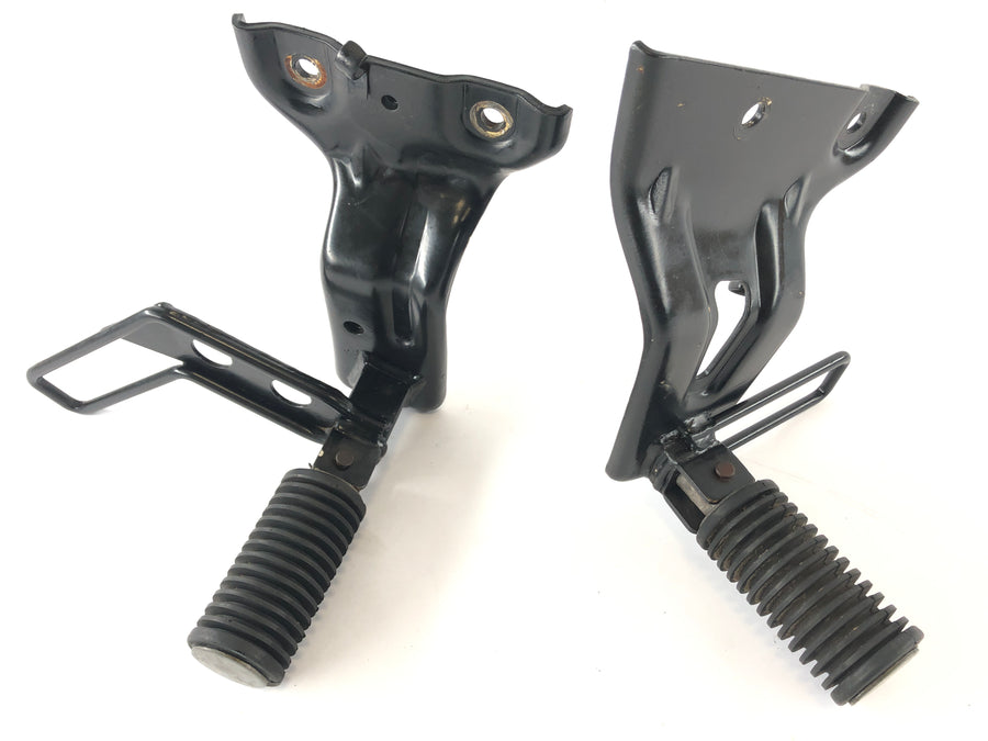 Suzuki DR 800 S SR42B [1991] - Passenger footrests with holder right and left