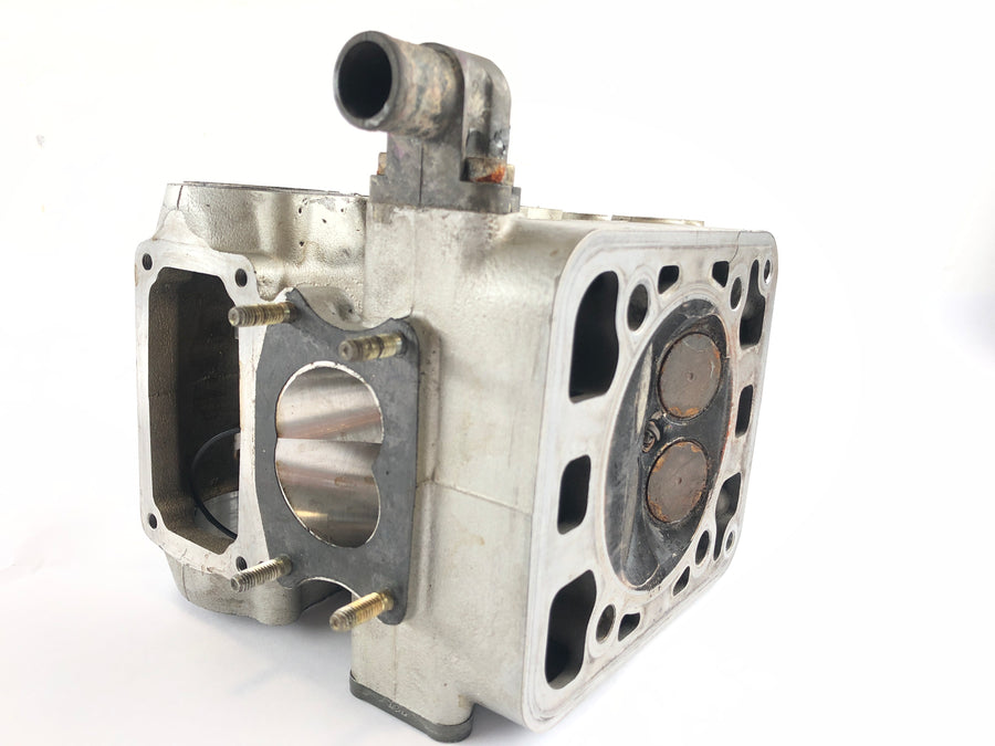 Ducati 888 Strada [1993] - Cylinder head vertical cylinder