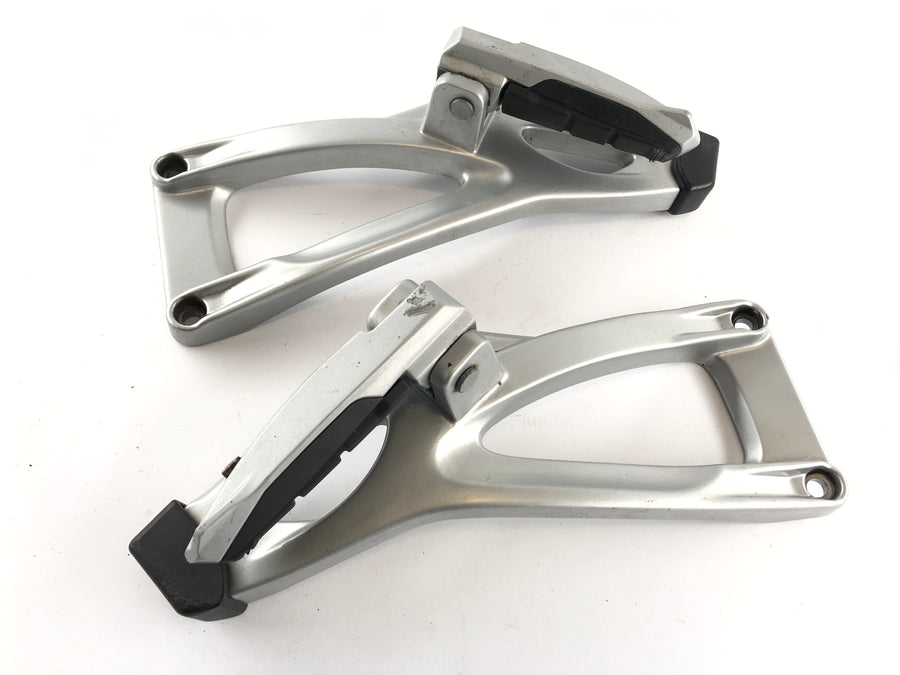 BMW K 1200 RS [2001] - Footrests Passenger footrests with holder left and right