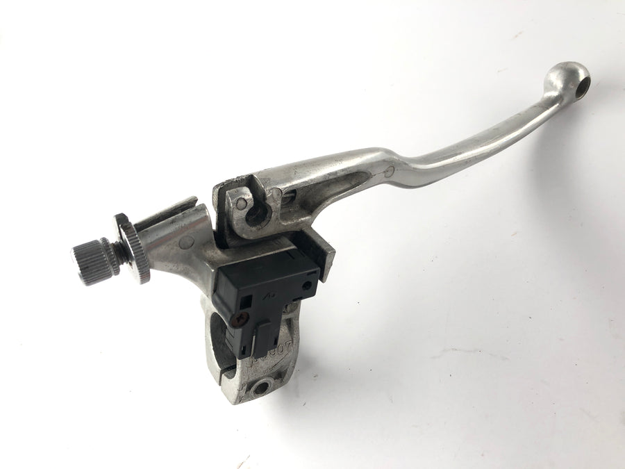 Suzuki LS 650 NP41B [1990] - Clutch fitting and clutch lever