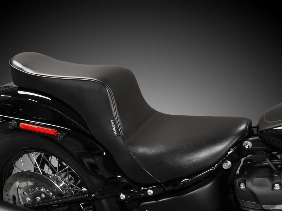 Harley Davidson FLFBS 114 [2018-2020]-Cherokee seat smooth black vinyl