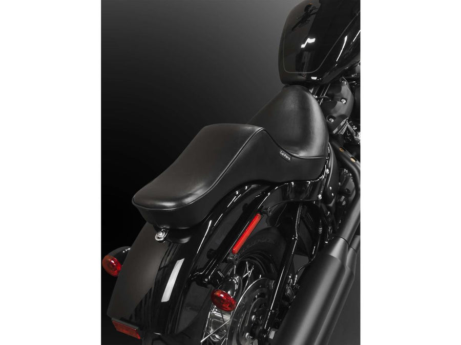 Harley Davidson FLFBS 114 [2018-2020]-Cherokee seat smooth black vinyl