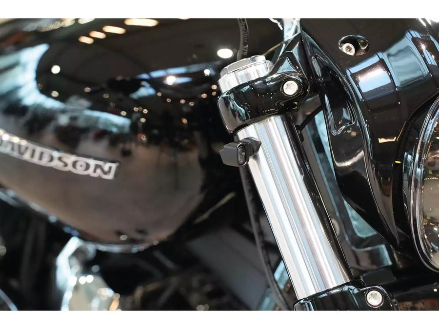 Harley Davidson Softail [2018-2025]-Quick-Stripe Blinkerset 49mm black