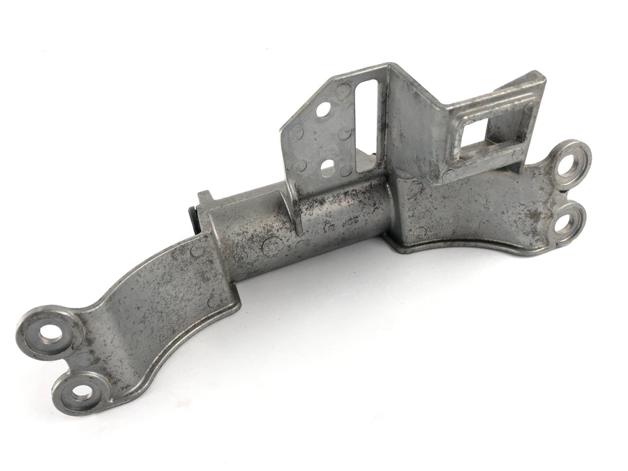 Yamaha XT 1200 Z Super Tenere DP01 [2012] - Fuel tank bracket