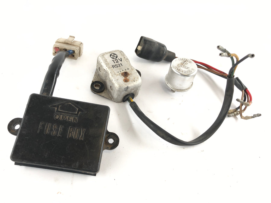 Honda CJ 360 T [1980] - Electronics bundle fuse box