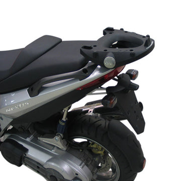 Gilera Nexus 500 [GIVI] - Topcase Träger für MONOLOCK® Koffer mit MONOLOCK® Platte