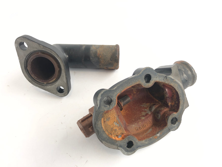Triumph Sprint 955i RS T695 [2001] - Water pipe fitting with sensor