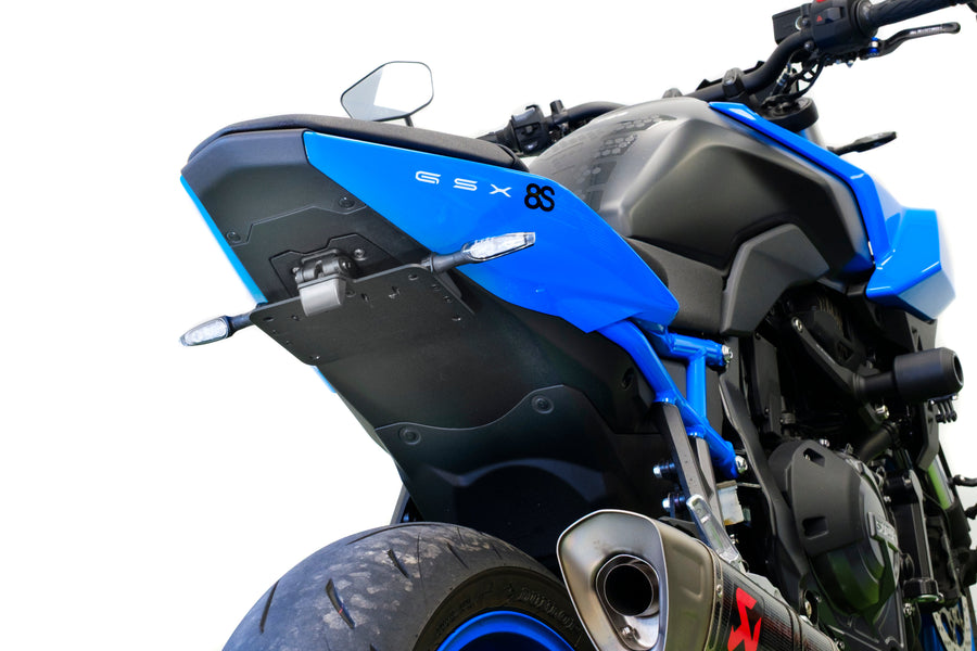 Suzuki GSX-8R [2024-2025] - Dynamischer Kennzeichenhalter mit LED-Blinkern