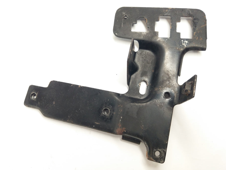 Suzuki GT 550 [1978] - unit holder