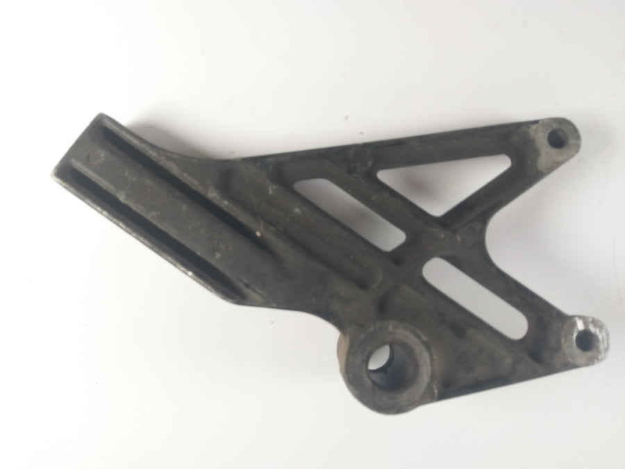 Suzuki DR 650 SP42B - brake anchor rear wheel