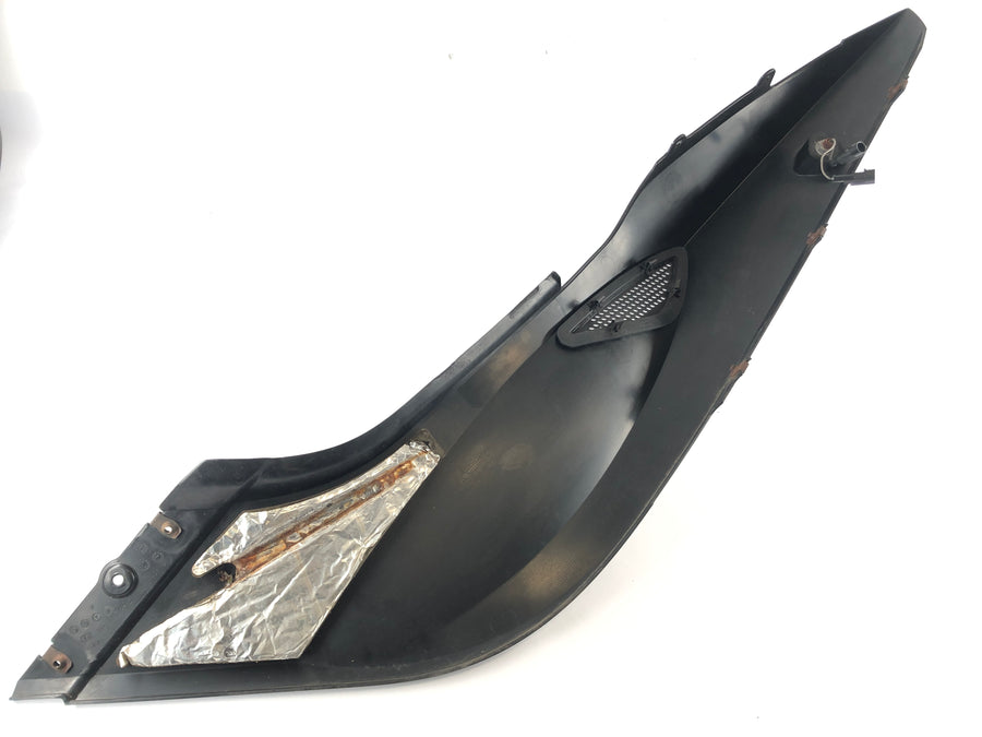 Can Am Spyder SM5 [2009] - Rear fairing right with indicator
