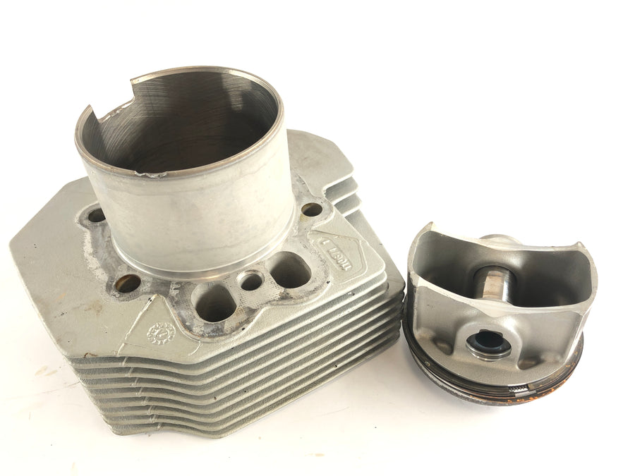 Moto Guzzi V11 [2001] - Cylinder with piston right