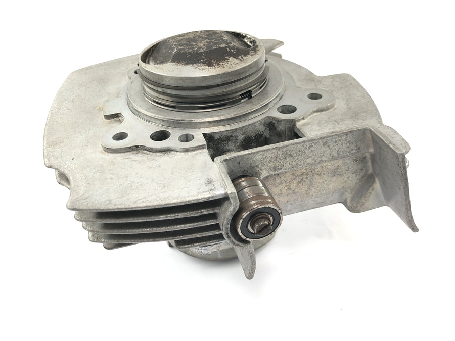 Ducati 500 SL Pantah [1981] - Cylinder with rear piston