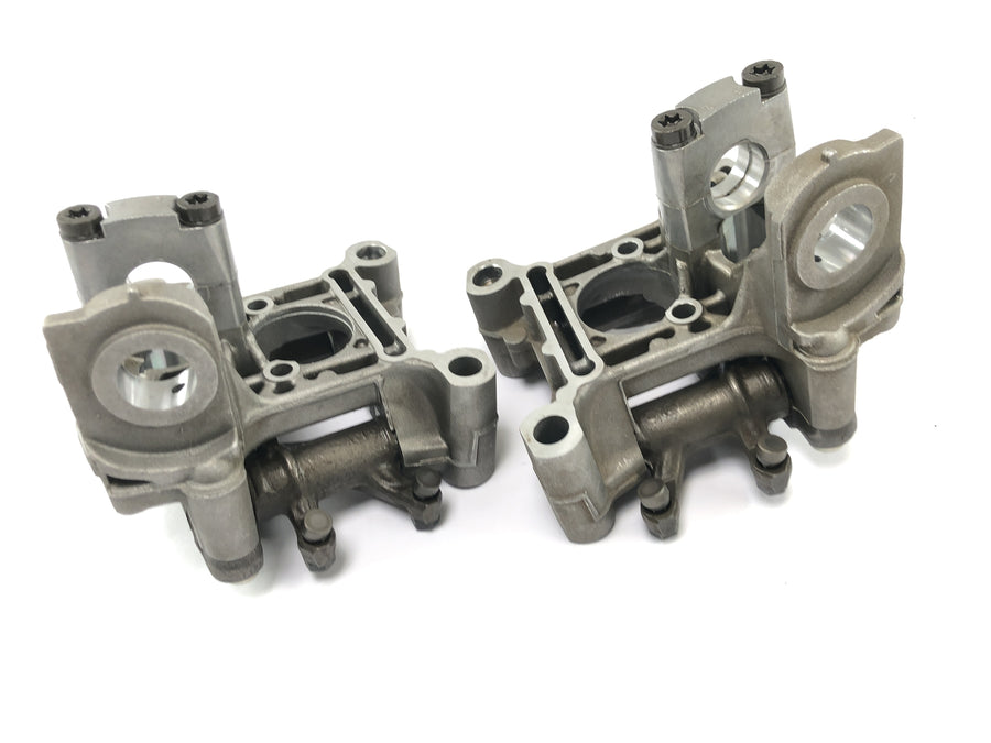 BMW R 1200 C 259C [1998] - Camshaft bearing bracket left and right rocker arm bracket set