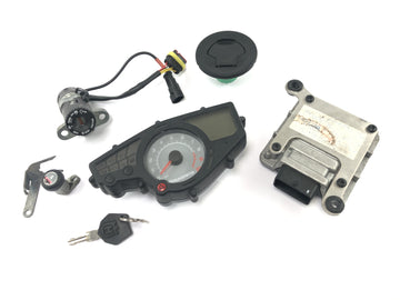 Husqvarna TR 650 Strada A8 [2012] - Schlosssatz Tacho Kombiinstrument CDI Zündschloss Tankschloss