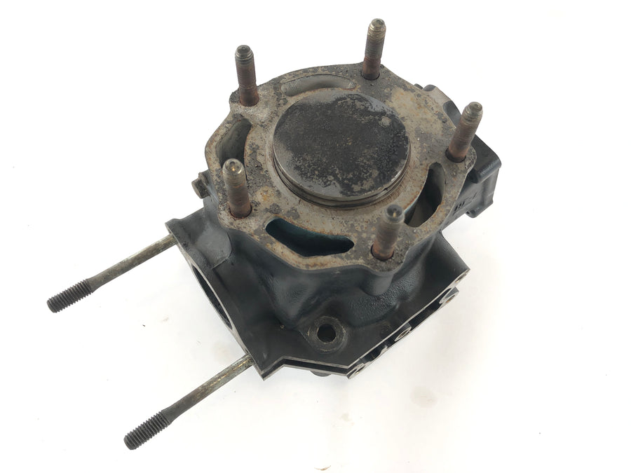 Honda NS 400 R NC19 [1985] - Cylinder left with piston