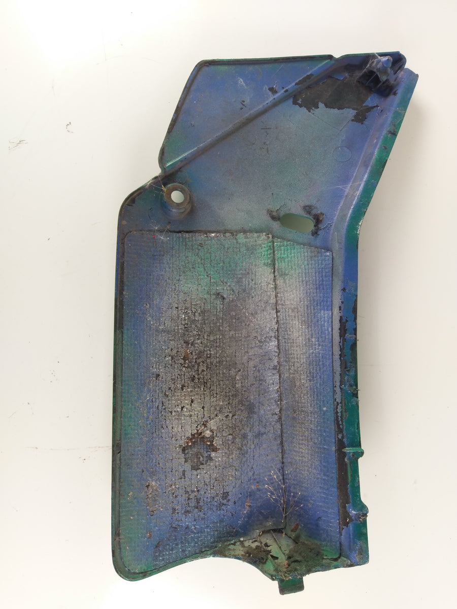 Suzuki DR 650 SP42B - Side panel right plastic