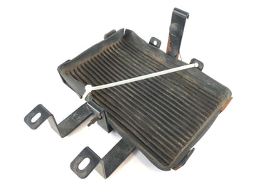 Moto Guzzi V11 [2001] - Battery compartment with rubber pad