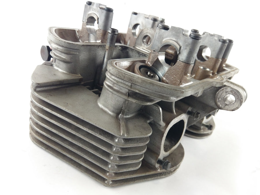 Triumph Bonneville 800 T100 [2004] - Cylinder head