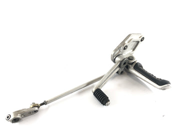 Ducati Paso 750 [1990] - Driver's footrest left with gearshift pedal and rod