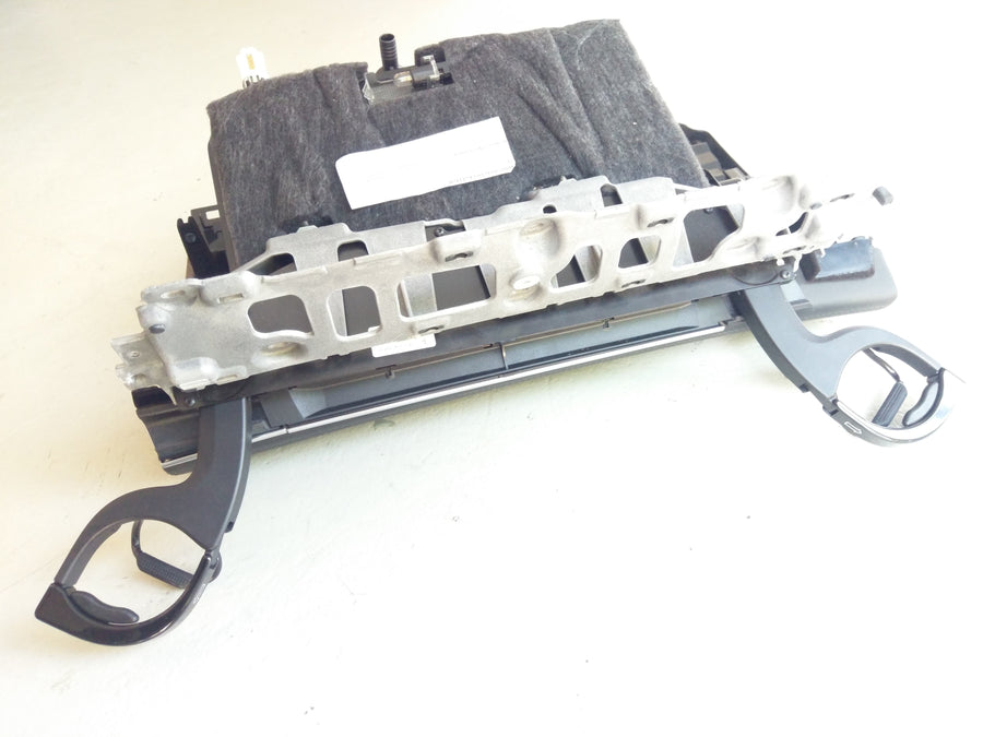 Porsche Panamera Turbo [2010] - Glove compartment storage compartment