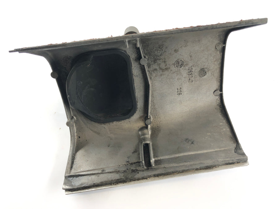 BMW R 75/6 [1974] - Air filter upper part engine cover
