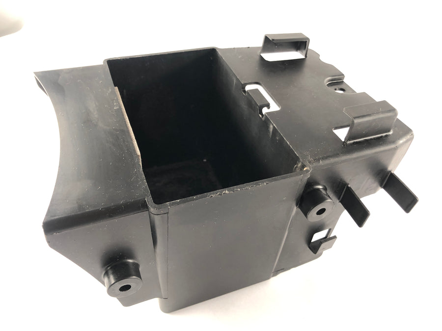 Kawasaki VN 1500 Classic VNT50D [2000] - Battery compartment